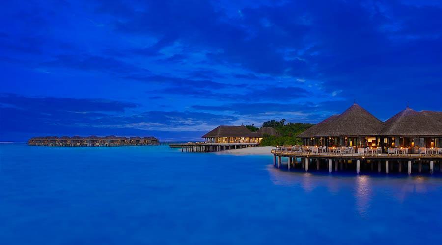 villas night view