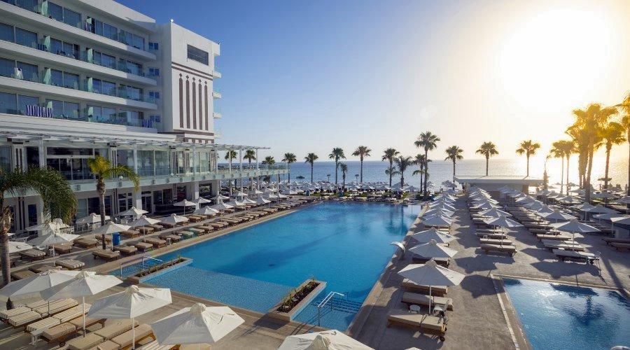 Constantinos The Great Beach Hotel