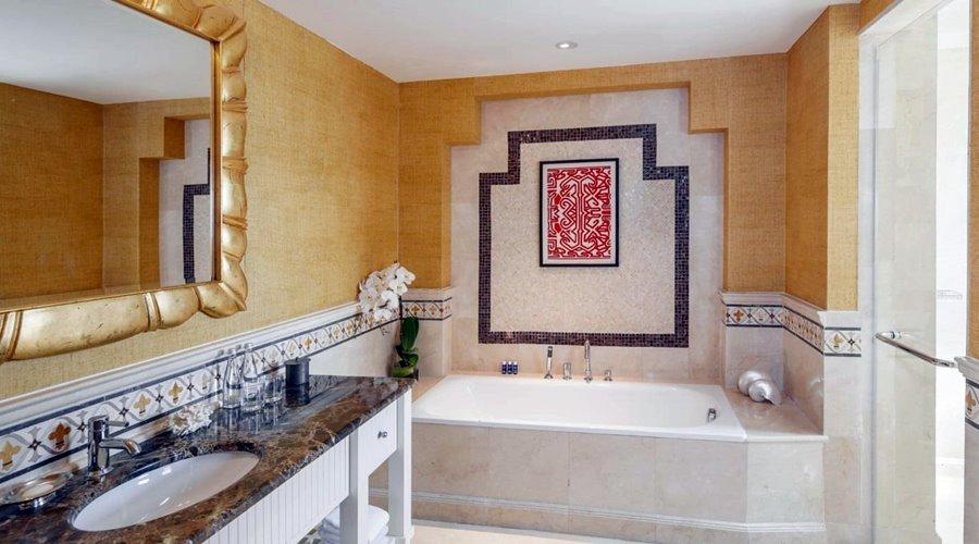 Desert Islands Resort & Spa by Anantara