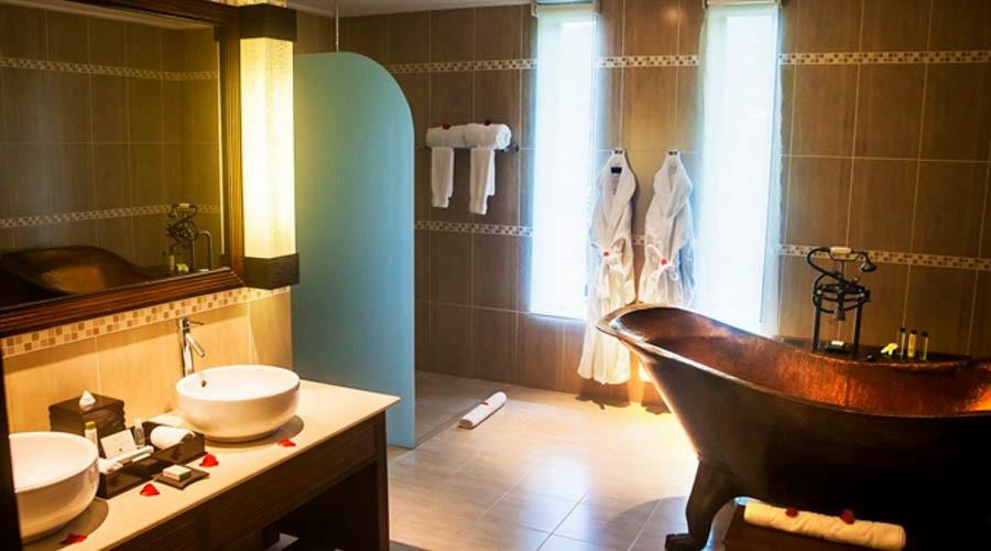 DoubleTree by Hilton Seychelles - Allamanda Resort & Spa