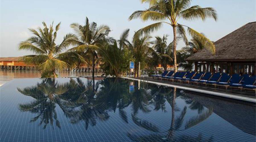Vilamendhoo Island Resort & spa
