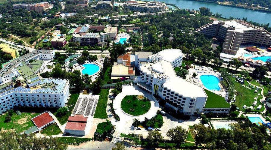 Maritim Hotel Saray Regency