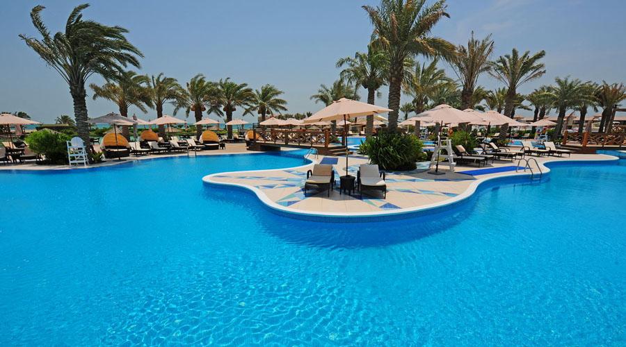 Al Bander Hotel & Resort