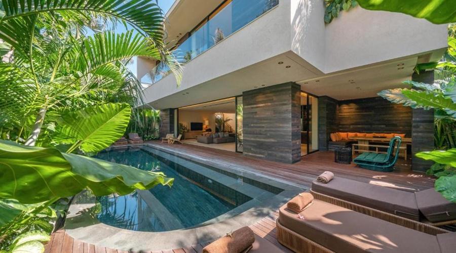 Villa Fiji Berawa
