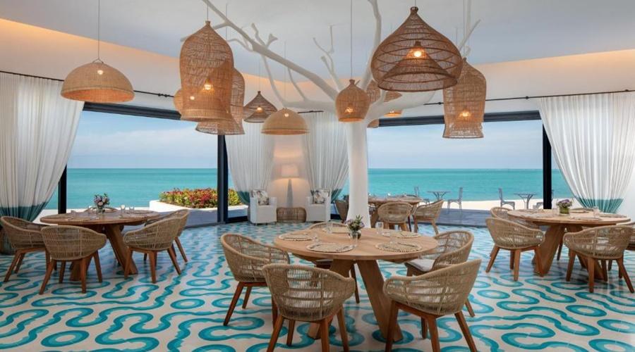 Anantara Santorini Abu Dhabi Retreat