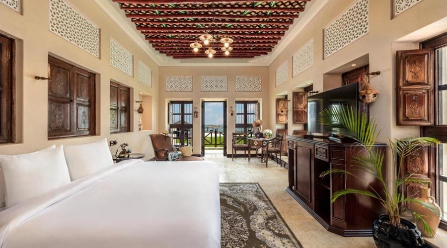 Al Maya Island & Resort