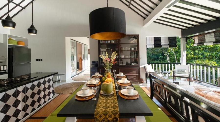 Villa Lepak by the River