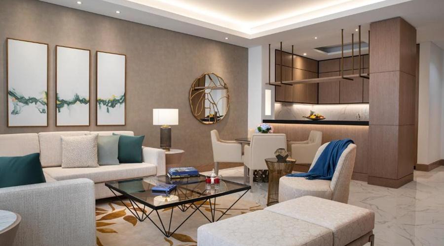 Al Jaddaf Rotana Suite Hotel