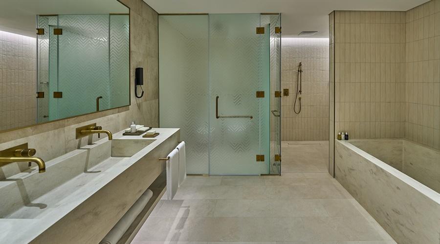 ERTH Hotel, Abu Dhabi