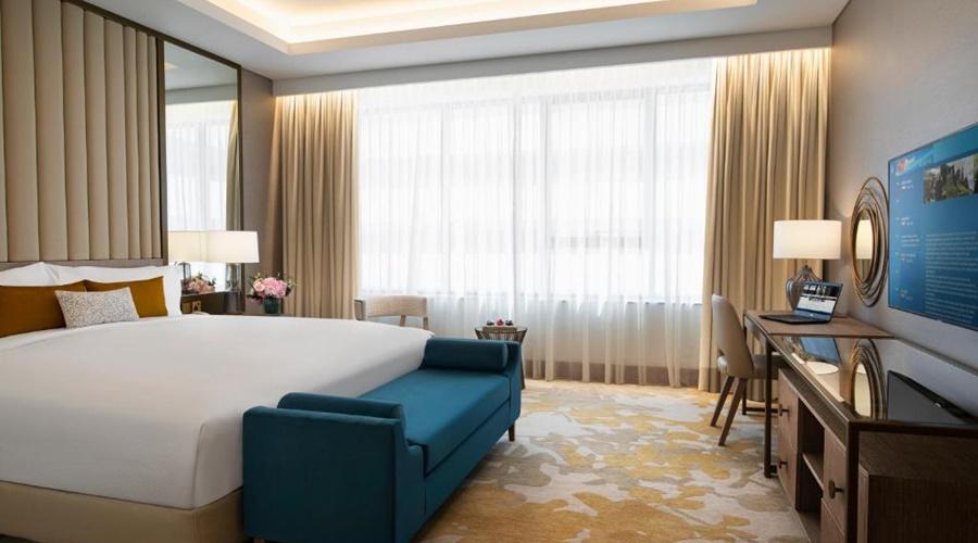 Al Jaddaf Rotana Suite Hotel