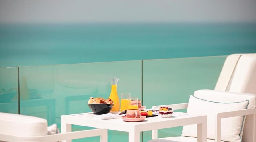 Anantara Santorini Abu Dhabi Retreat
