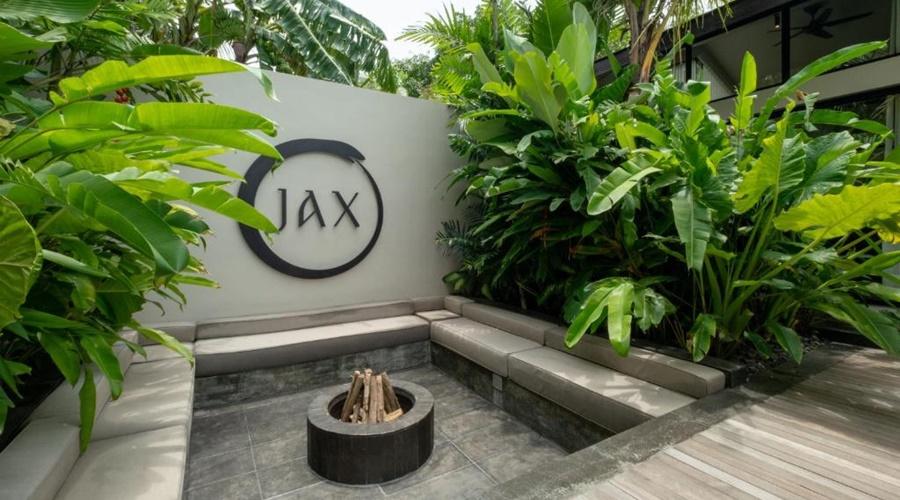 Villa Jax