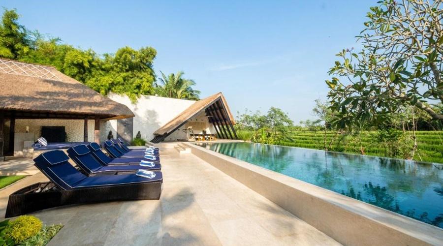 Villa Kubu Dewi Sri