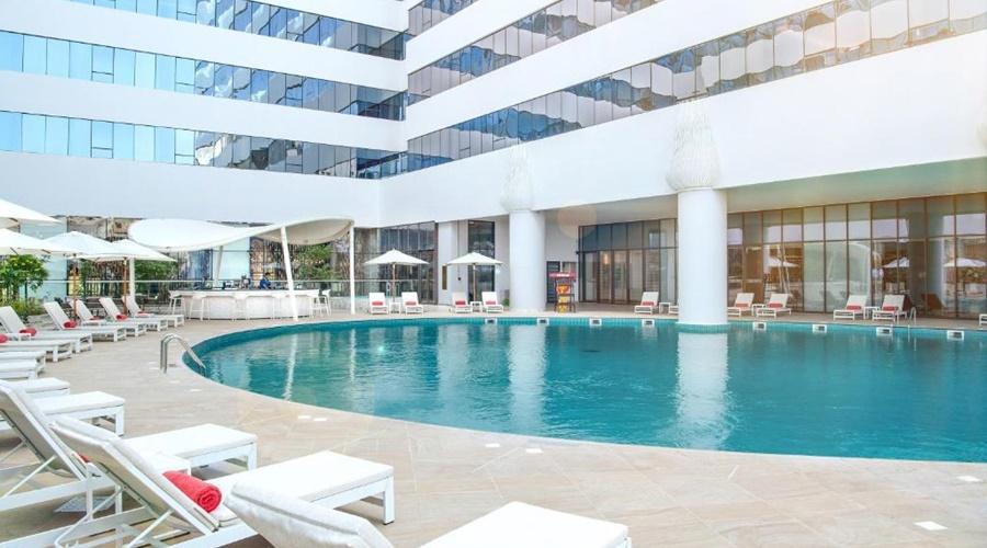 Al Jaddaf Rotana Suite Hotel