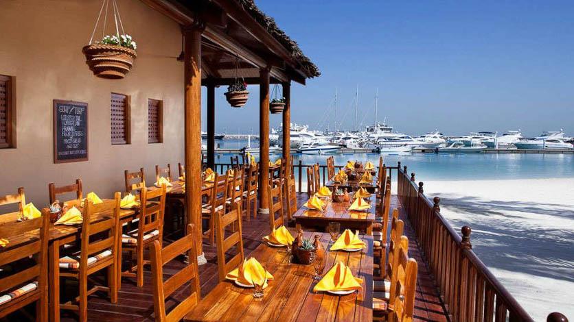 beach restaurant